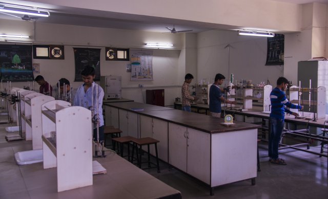 Engg. Chemistry Lab